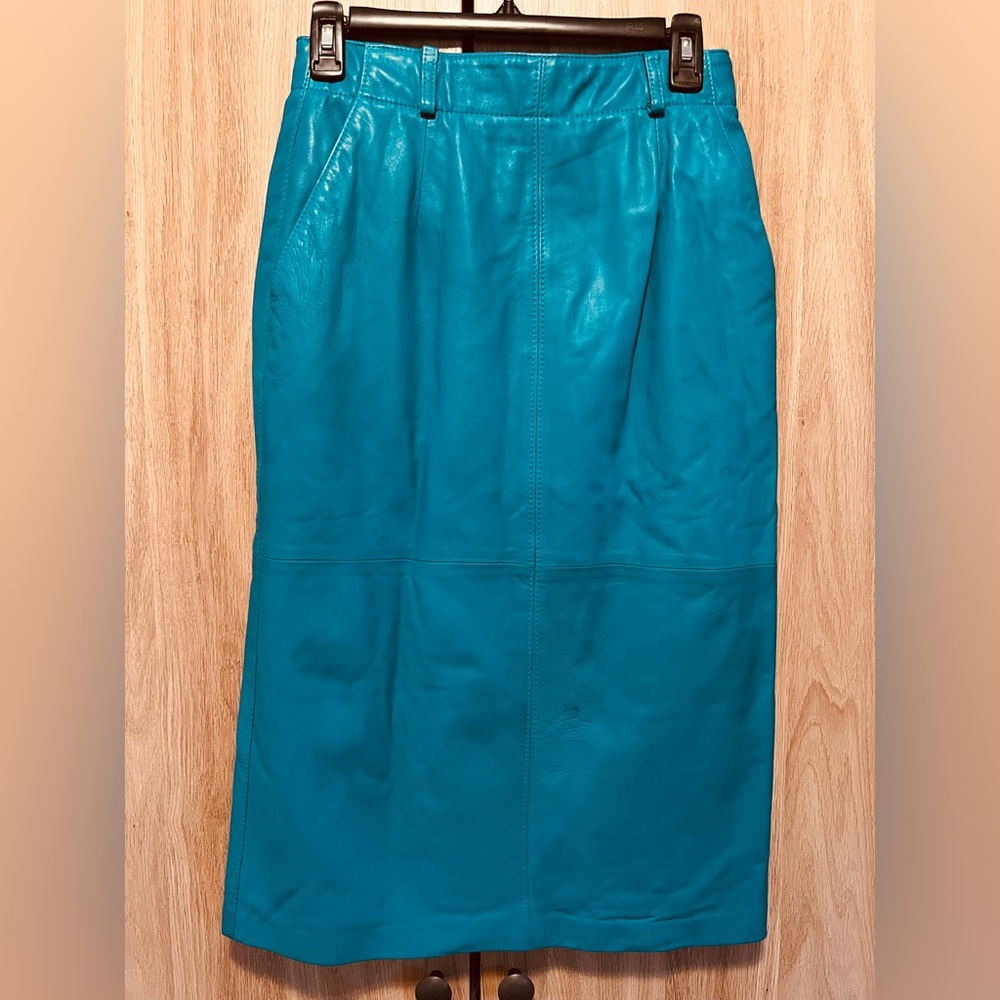 Leather pencil skirt BAGATELLE in teal color Size 8